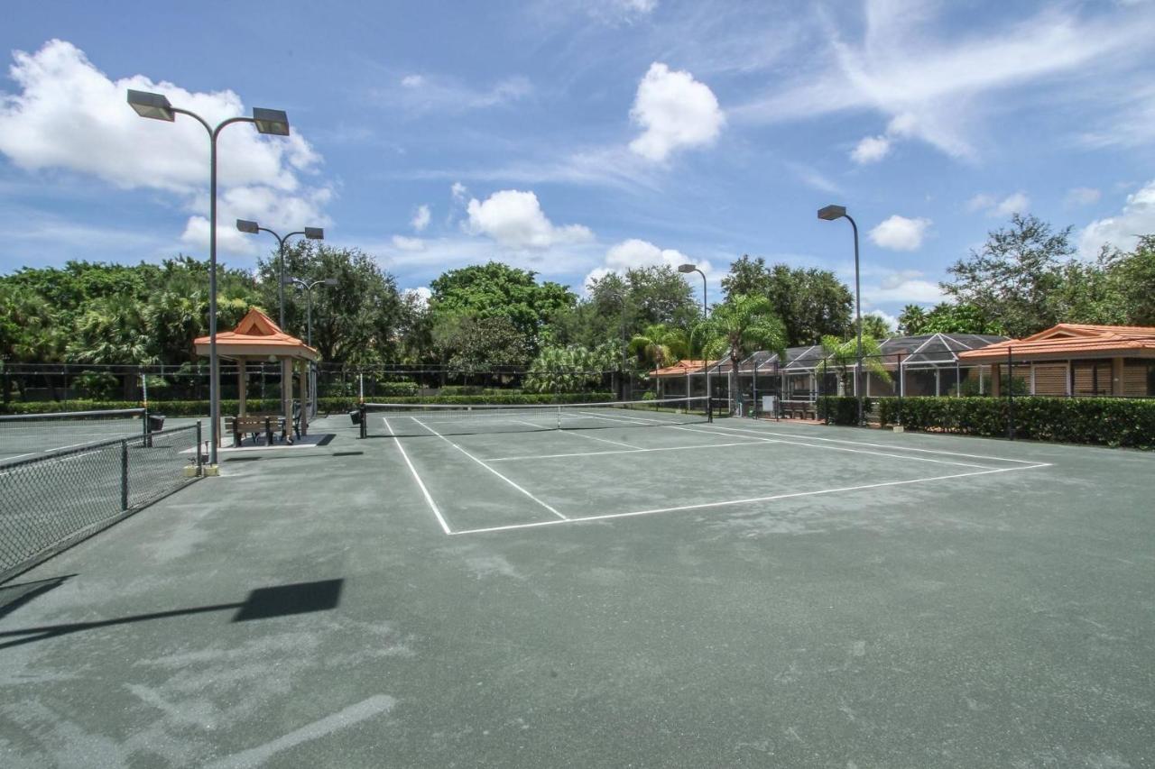 Falling Waters Villa Naples Exterior photo